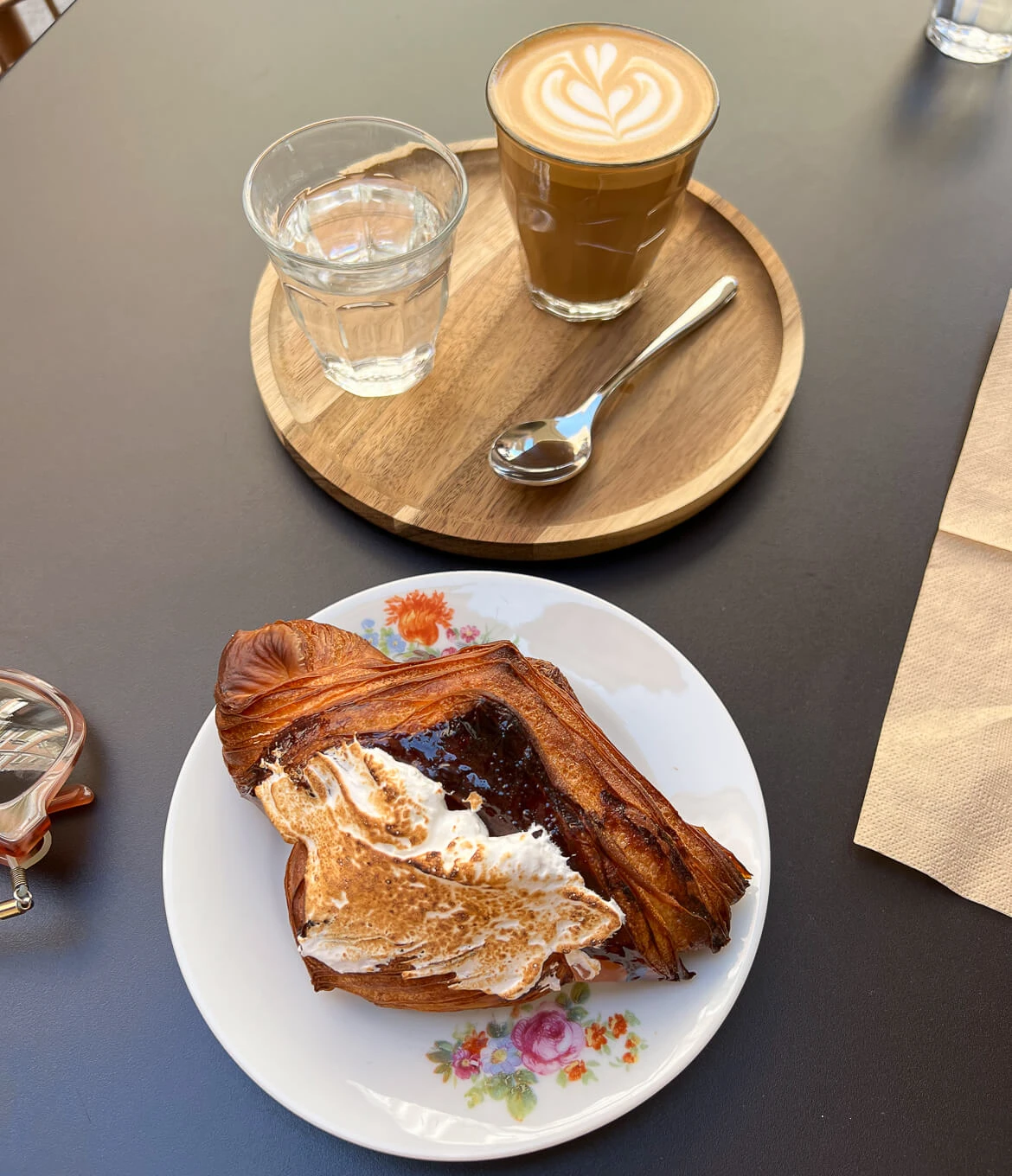 Allegra, coffee and pastry