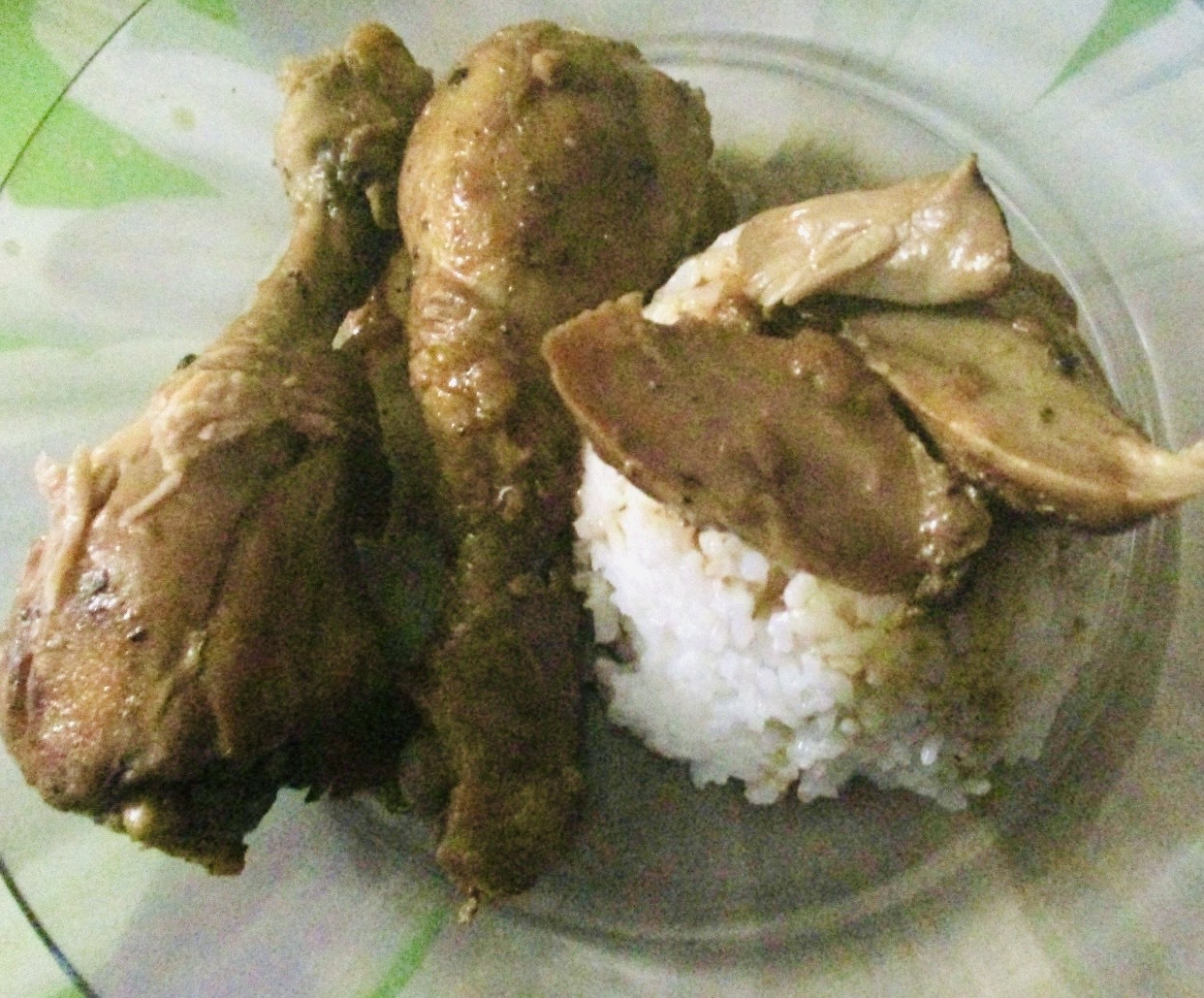 Chicken drumsticks with white rice 
